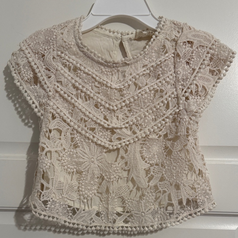 Joyfolie Ivory Crochet Lace Cap Sleeve Top